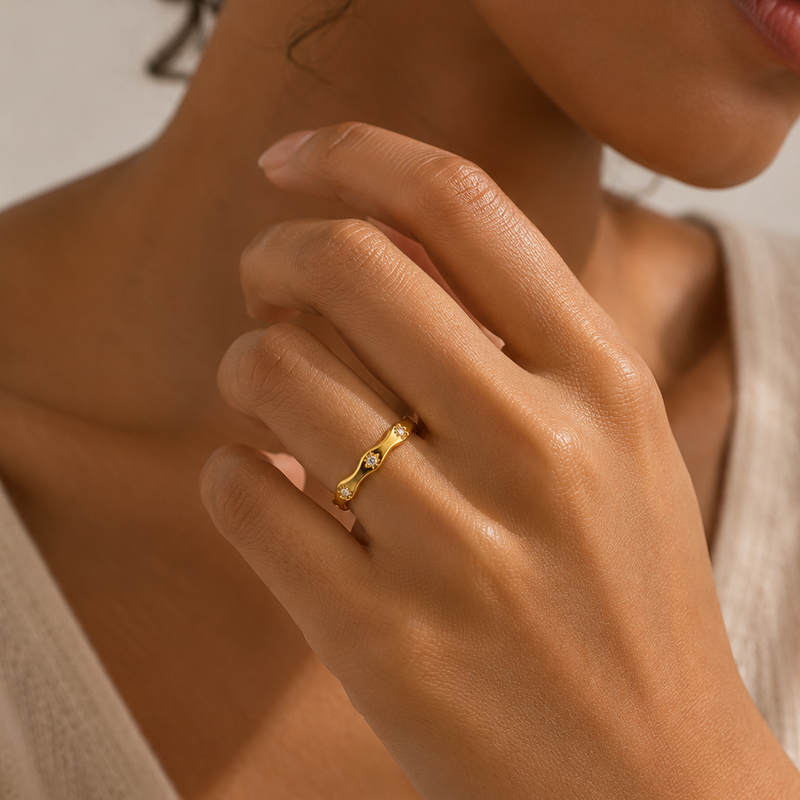 Solenne - Starburst Ring